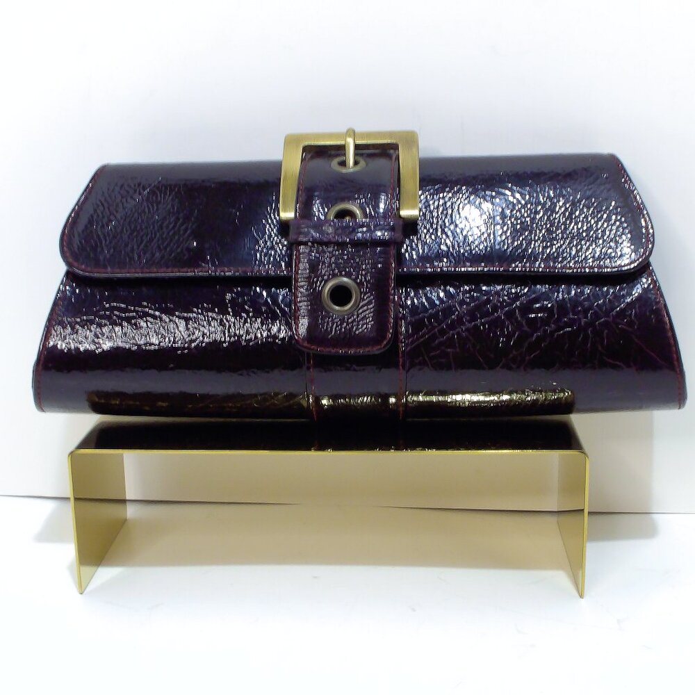 Jalda Clutch in Patent Leather with Gold Buckle, Burgundy, Small